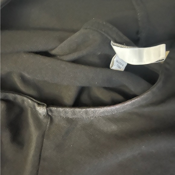 Elle Mineral Black Tie-Detail Sleeveless Blouse - Picture 5 of 6